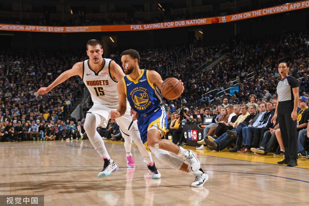 王俊杰与中 王俊杰与中