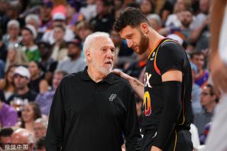 教练巧妙地 教练巧妙地